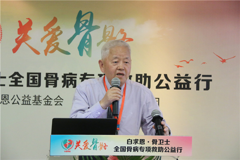 邱貴興.jpg